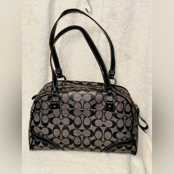 Coach black monogram shoulder bag - Picture 8 of 16